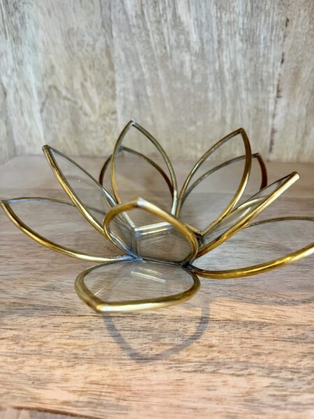 Porte bougie lotus en verre et laiton