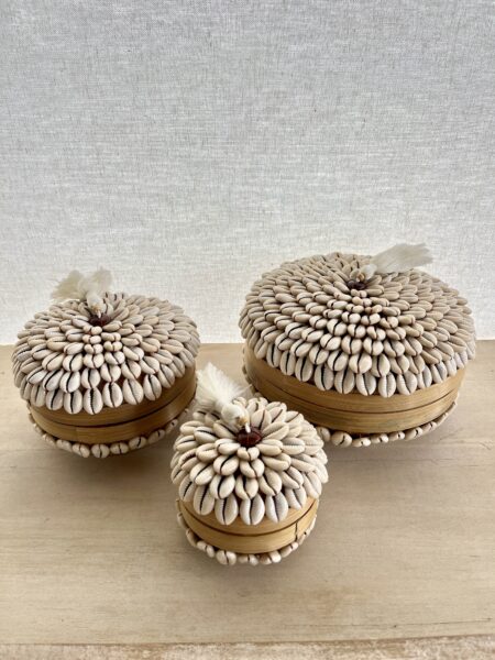 Boite en bambou et coquillages