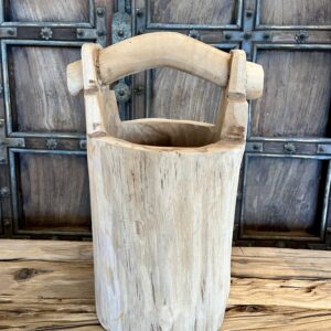 Vase en forme de puit