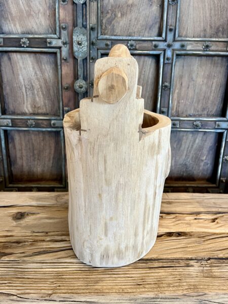 Vase en forme de puit