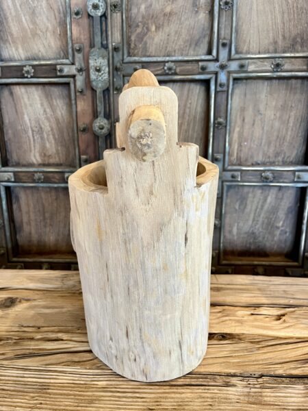 Vase en forme de puit