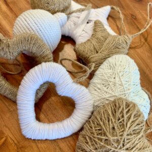 Déco de Noël en corde à suspendre